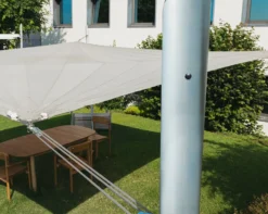 foto-ravvicinata--palo-vele-ombreggianti-ez-mast