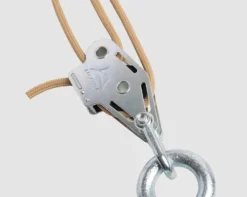 dettaglio-ancoraggio-tirante-controvento-per-pali-vele-ombreggianti