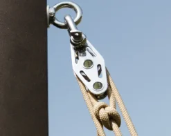 dettaglio-tirante-controvento-per-pali-vele-ombreggianti