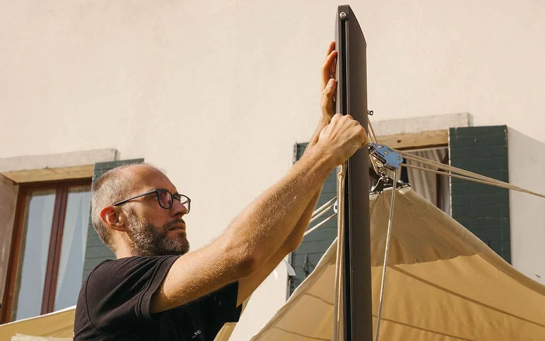 foto-regolazione-tirante-controvento-per-pali-vele-ombreggianti