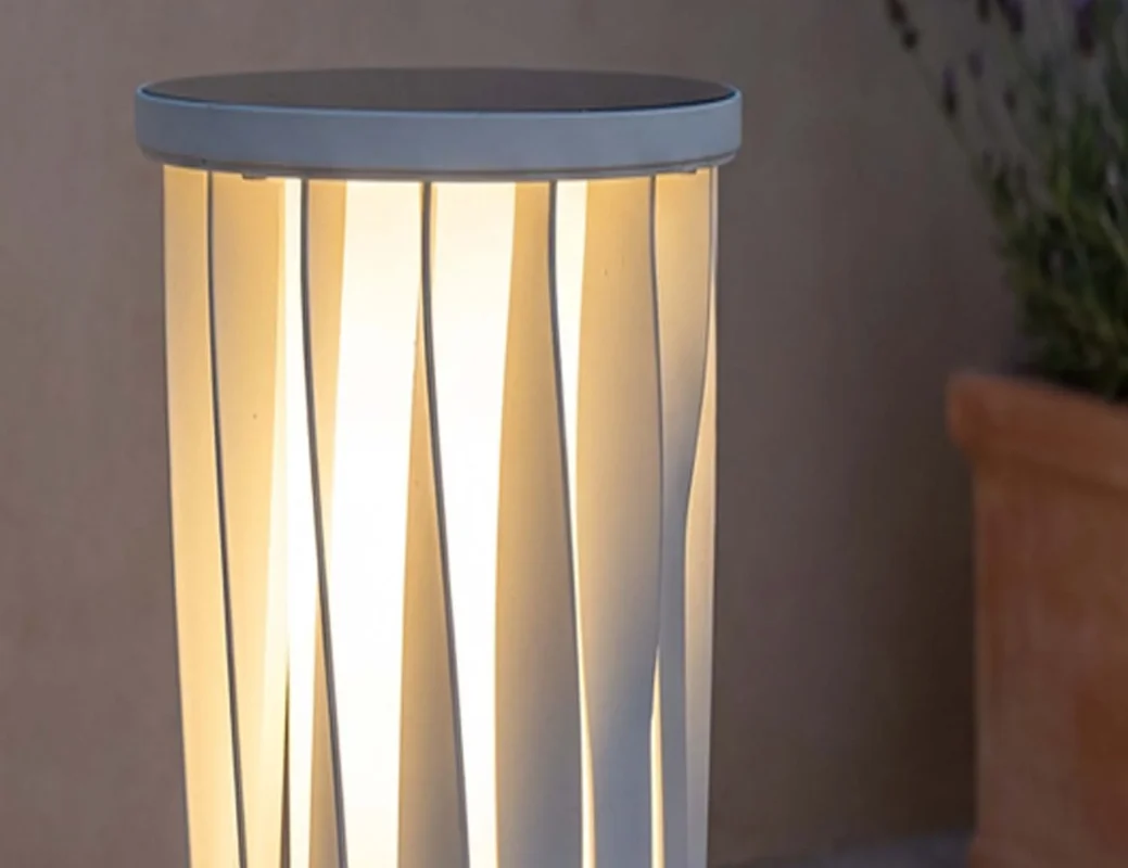 luce-dimmerabile-helira-lampada-solare-da-esterno